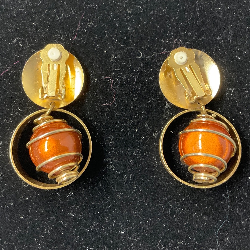 Vintage Dangle Goldtone Clip Earrings - Picture 2 of 6